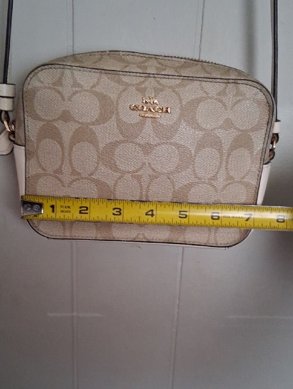 Coach Beige Signature Crossbody with Gold Logo - Picture 2 of 8